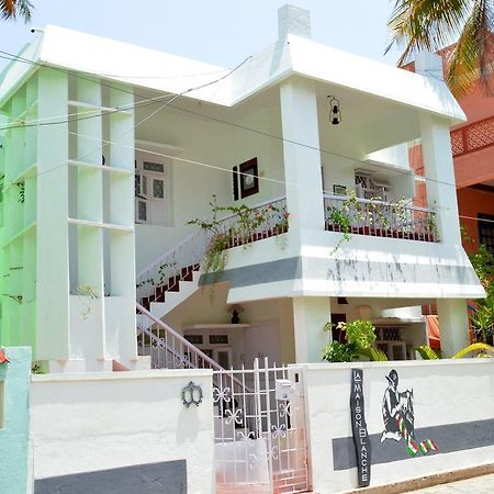 La Maison Blanche Hotel Puducherry Buitenkant foto