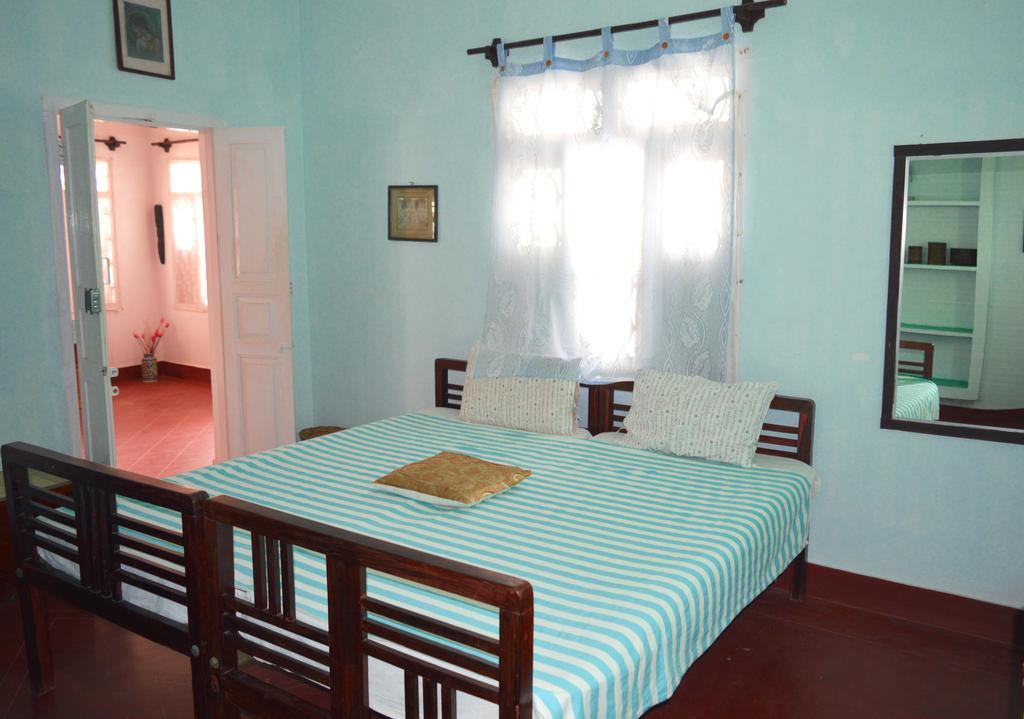 La Maison Blanche Hotel Puducherry Buitenkant foto