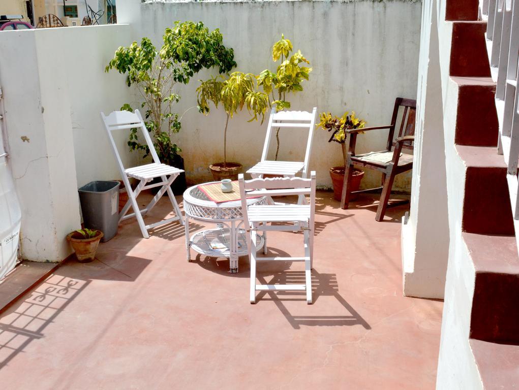 La Maison Blanche Hotel Puducherry Buitenkant foto