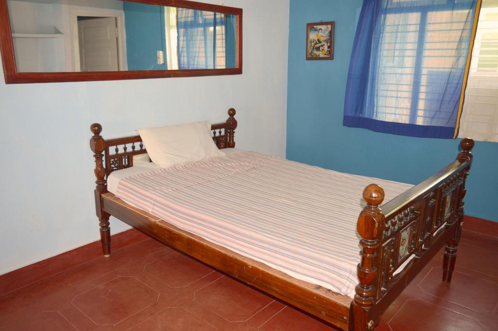 La Maison Blanche Hotel Puducherry Kamer foto